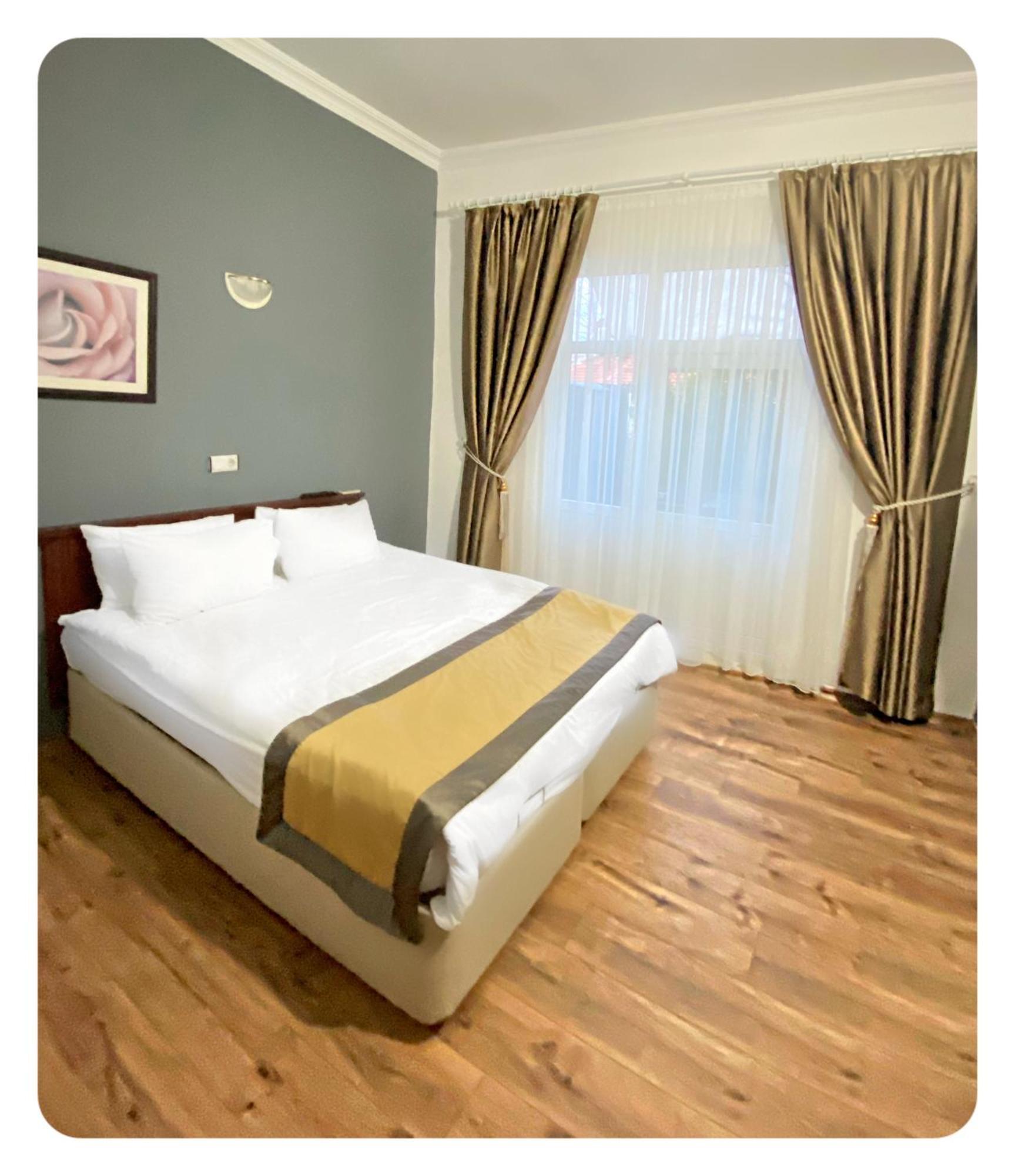 Efsali Hotel Kaleici Antalya Kültér fotó